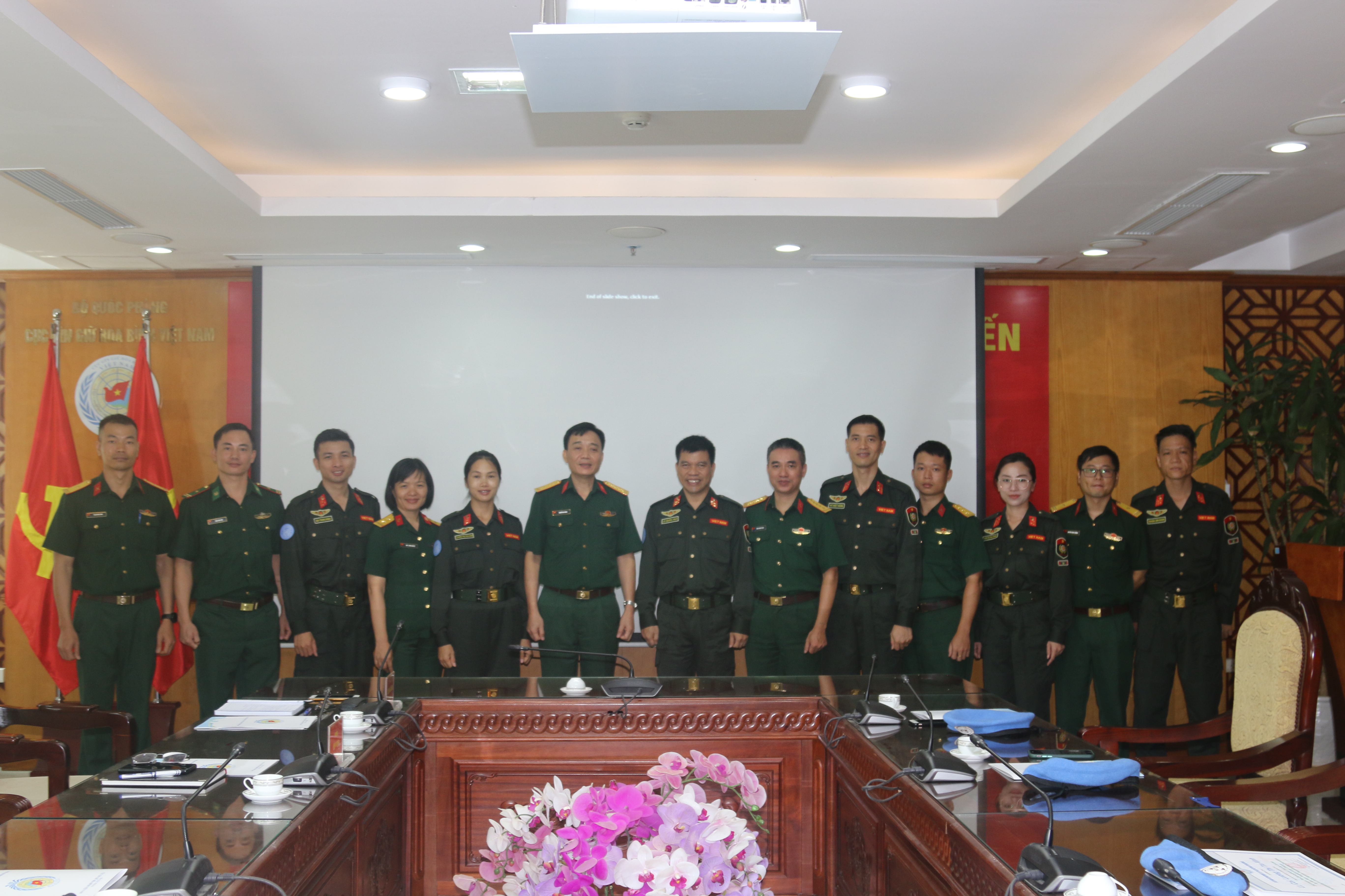 Bế mạc Khoá huấn luyện Tiền triển khai cho  Sĩ quan Quân đội nhân dân Việt Nam tham gia hoạt động  GGHB LHQ theo hình thức cá nhân năm 2022